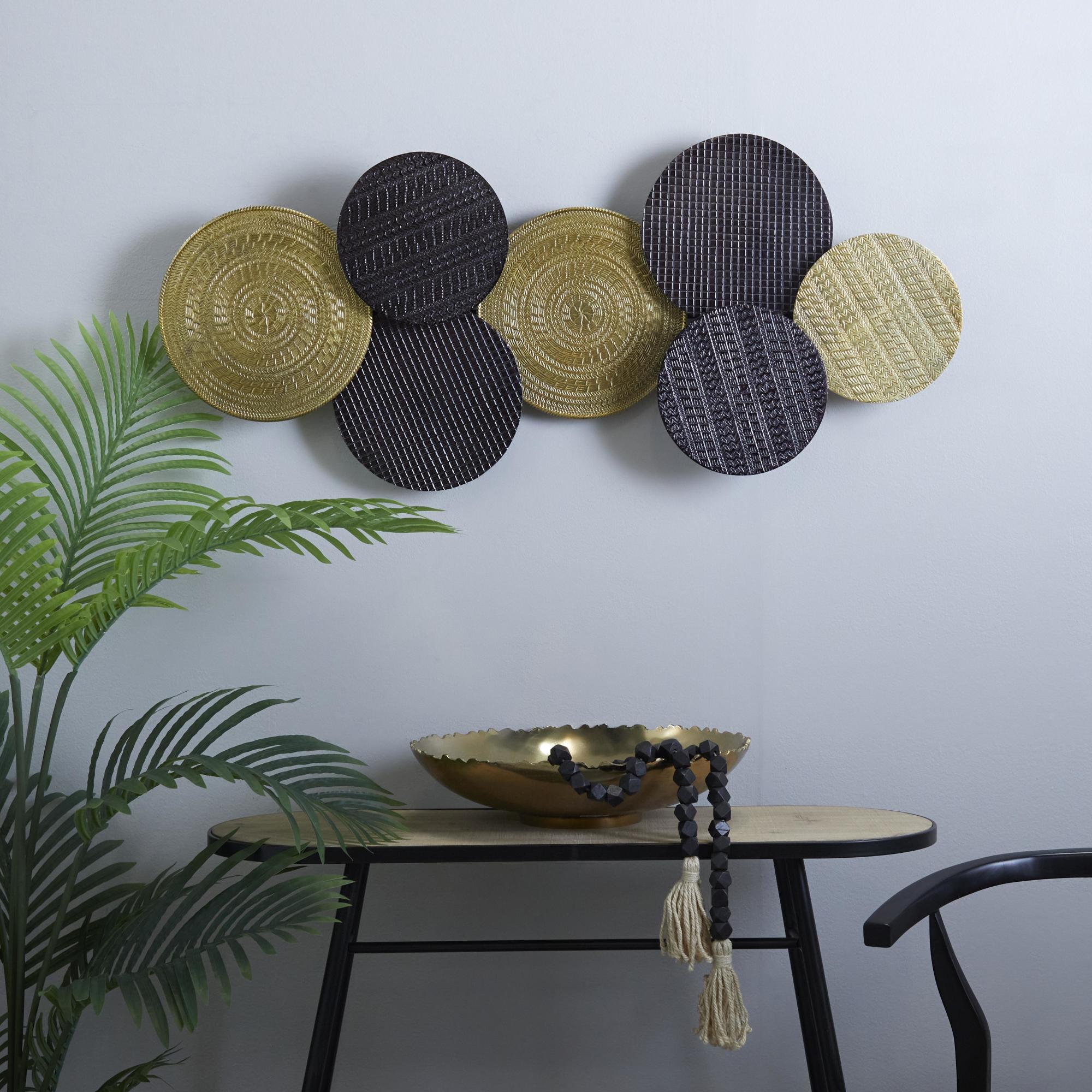 Plate Aluminum Metal Tribal Home Wall Decor with Textured Pattern