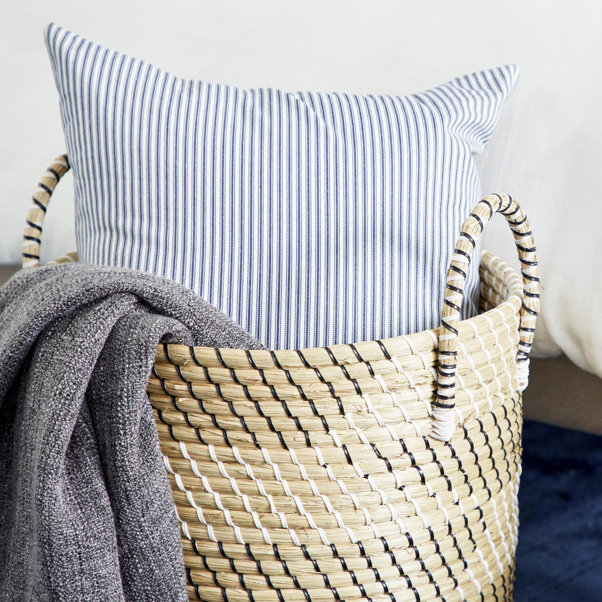 Set of 3 Beige Seagrass Handmade Woven Decorative and Functional Storage Basket with Black and White Zig Zag Pattern