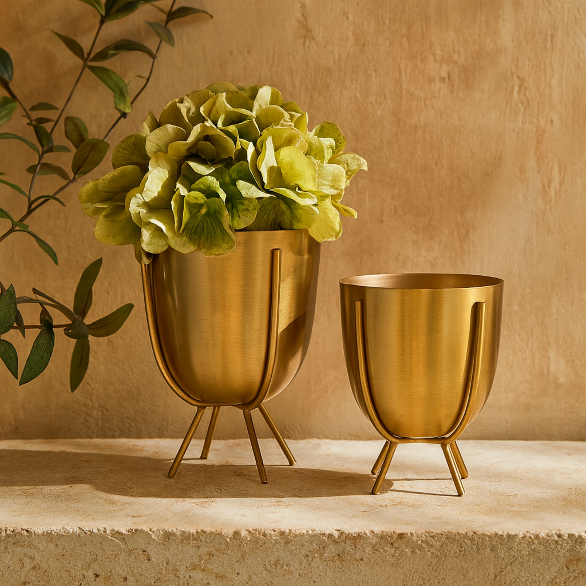 CosmoLiving by Cosmopolitan Set of 2 Gold Metal Small Indoor Outdoor Planter with Removable Stand