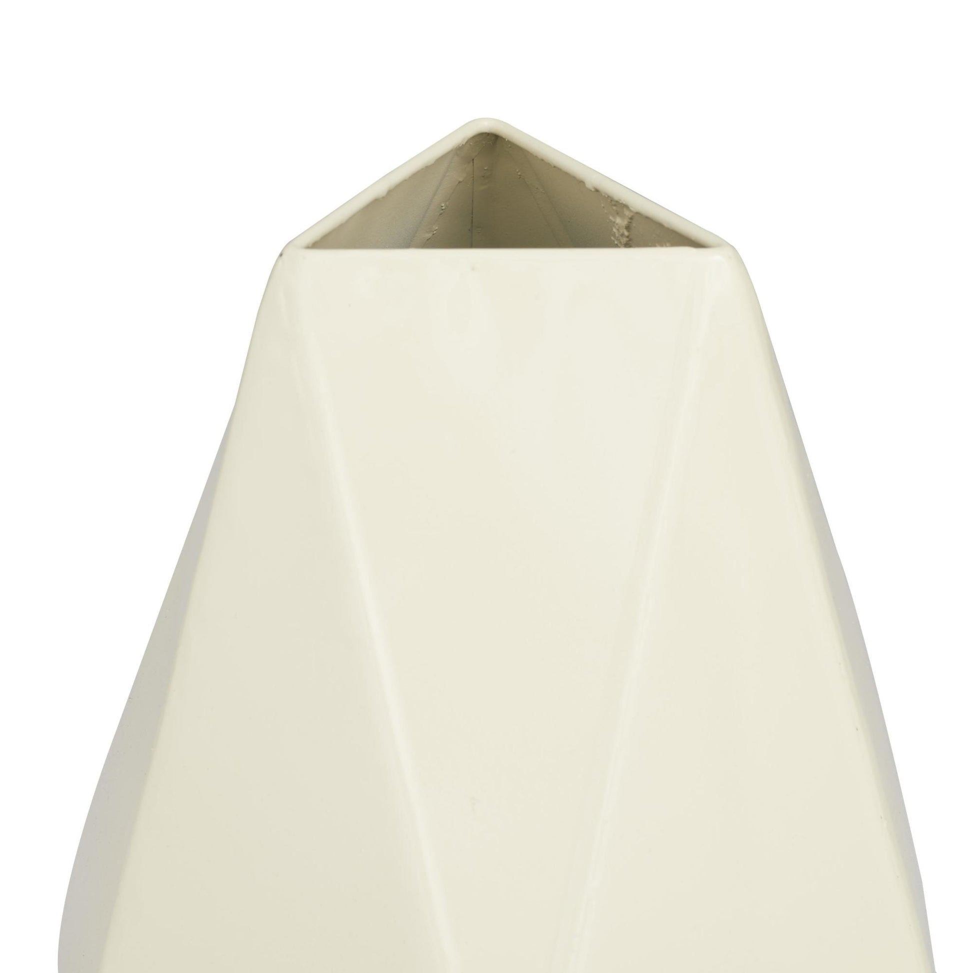 CosmoLiving by Cosmopolitan Set of 2 Geometric Metal Decorative Vase
