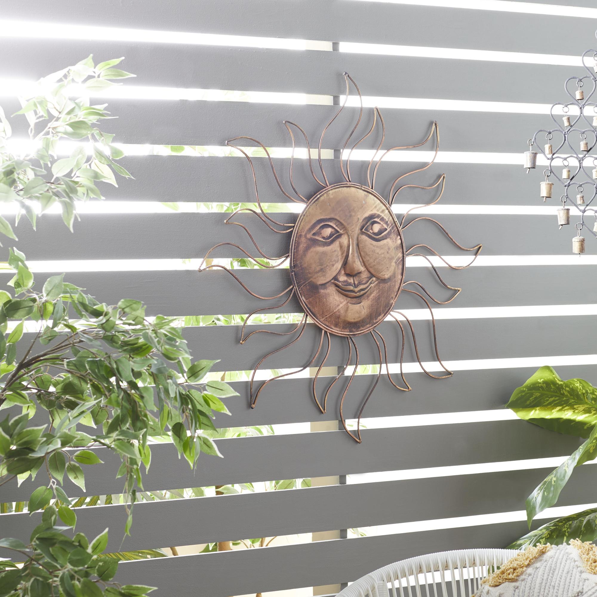 Sun Metal Indoor Outdoor Home Wall Decor with Wire Frame