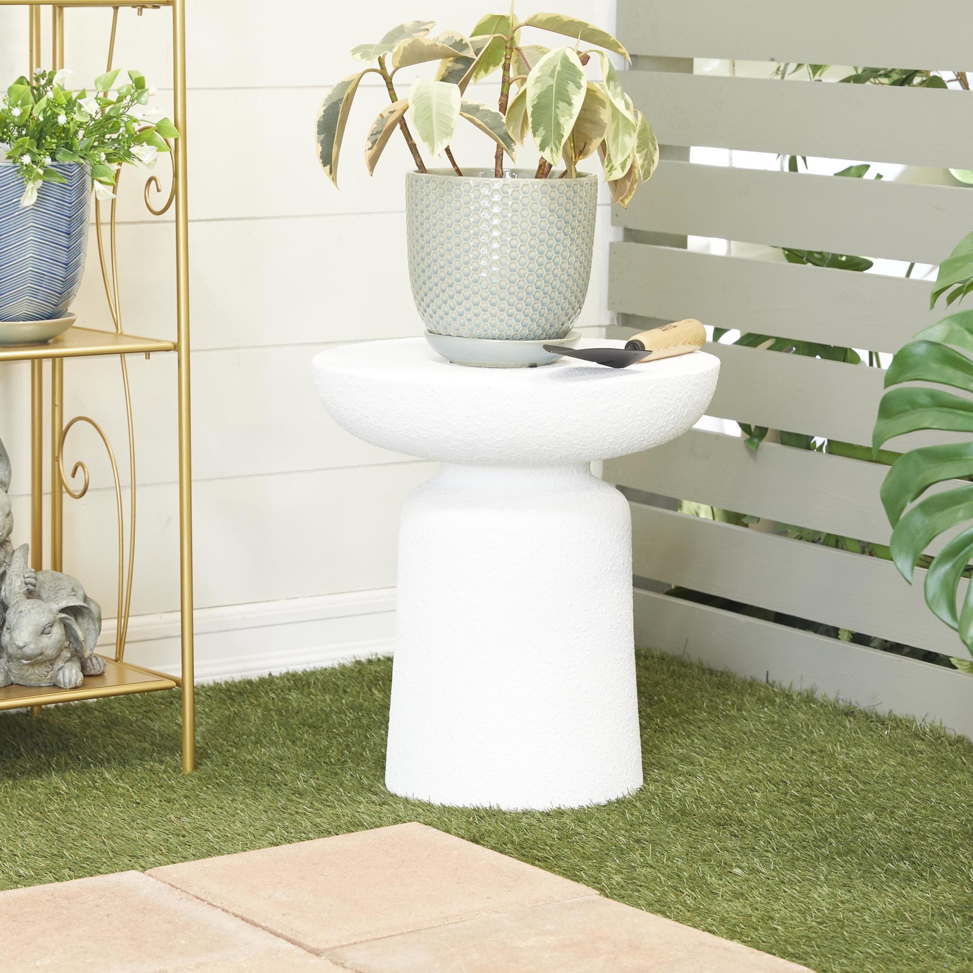 Magnesium Oxide End Table Outdoor Accent Table with Wide Top