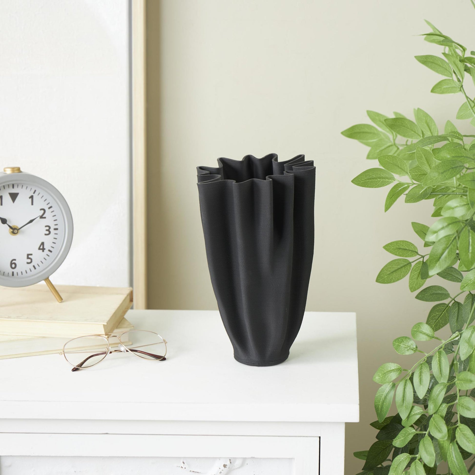 Abstract Black Ceramic Dimensional Ribbed Tulip Decorative Vase with Angular Rim